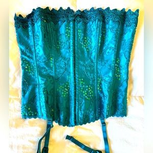 Size 38 corset in teal with sequin embellishment